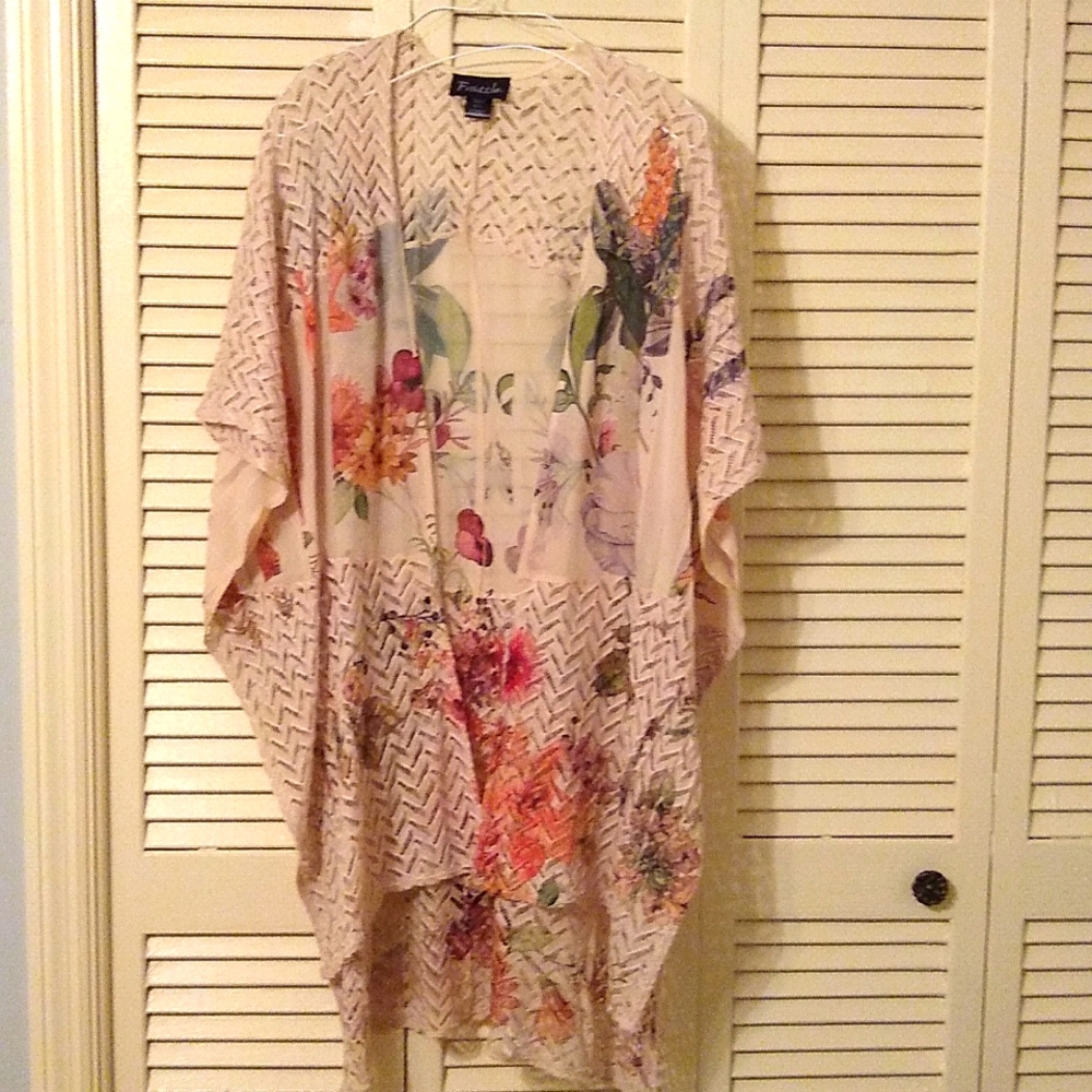 Beautiful Frazzle Designer floral print kimono, S-L, OS, Beige, Multi-color